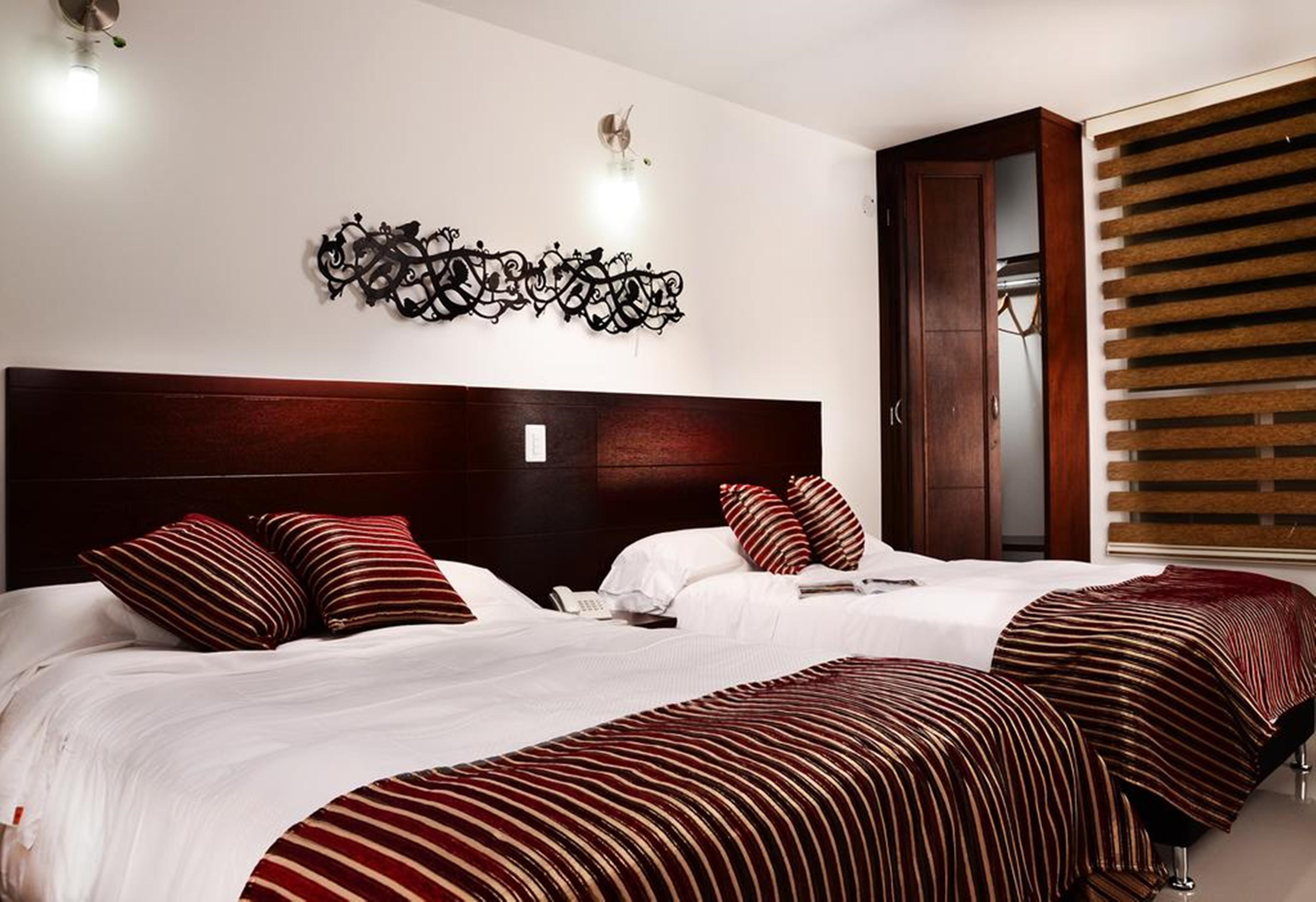Hotel Parque 63 Bogota Bagian luar foto